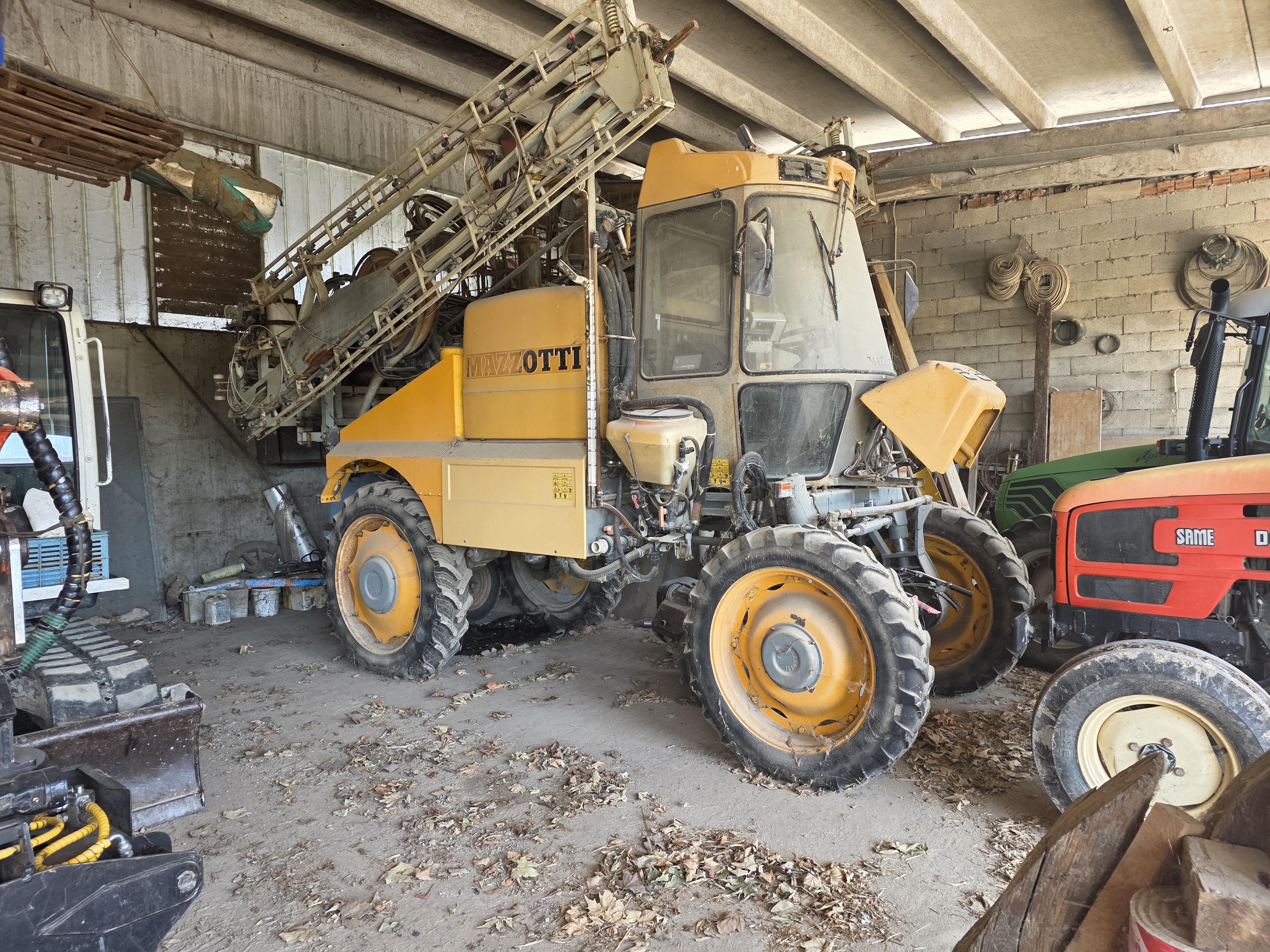 Semovente Mazzotti 2000 lt